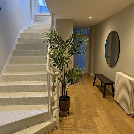 Union Terrace Garden View Apartment Абърдийн Екстериор снимка